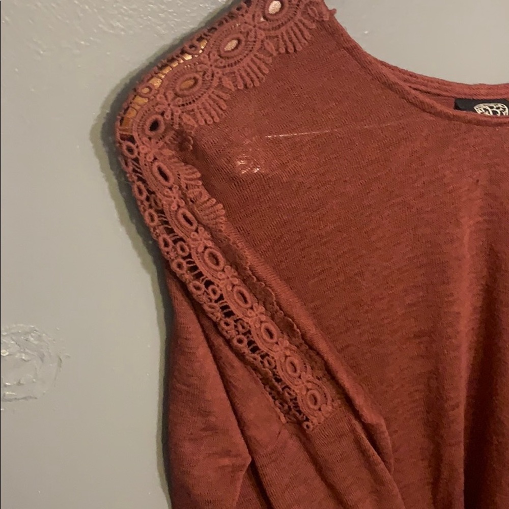 Shirt - Picture 2 of 3